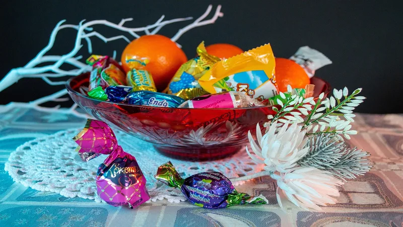 Đăng Ký w88nohu24h Nhận Thưởng 2026 | sweets,  candies,  heals,  dessert,  chocolate candies,  fruit,  tangerines,  snacks,  vases,  glass,  crystal,  crystal candy bowls,  tablecloth,  tableware,  holiday dishes,  red crystal,  baccarat,  ussr,  the product